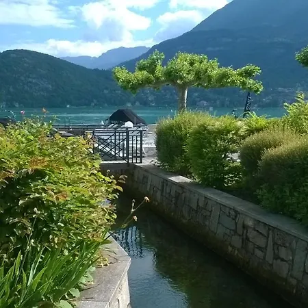 Panoramique D'annecy: Atypique Résidence Avec Privée *