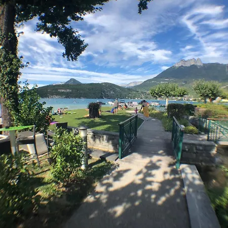 Apartment Panoramique D'annecy: Atypique Résidence Avec Privée Duingt